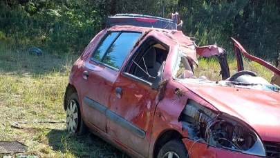 Kabriolet własnej roboty i kierowca bez uprawnień. Szokujący wypadek na Mazowszu 