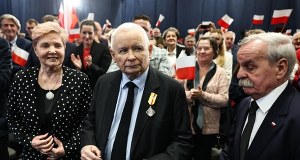 Kaczyński: Będziemy bronić Ziobry. Cała patriotyczna Polska byłaby w kajdankach 