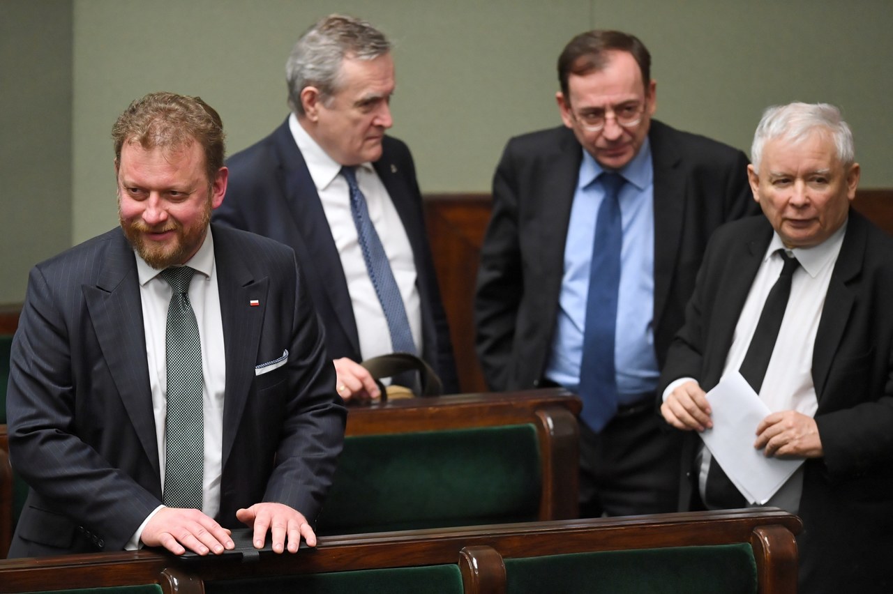 Kaczyński broni Szumowskiego. "Mówienie o nadużyciach jest śmiechu warte"