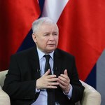 Kaczyński: Frankowicze powinni szukać pomocy w sądach; działania rządu nie mogą zachwiać bankami