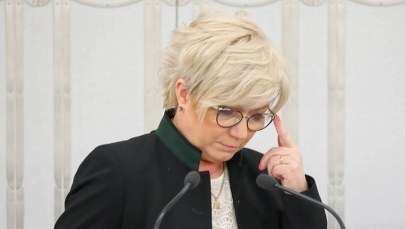 Kaczyński i Morawiecki odwiedzają Przyłębską. "To dyskwalifikuje ją jako szefa TK"