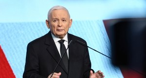 Kaczyński odda ukraiński order. Mówi o "gwałtownej eskalacji"