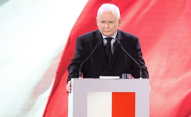 Kaczyński przedstawił program PiS. "Chcemy zlikwidować patodeweloperkę"