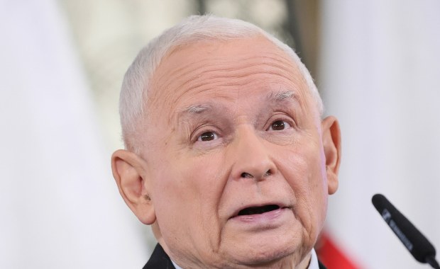 Kaczyński przegrał z Tuskiem w sprawie wypowiedzi o "seryjnych zabójcach kobiet"