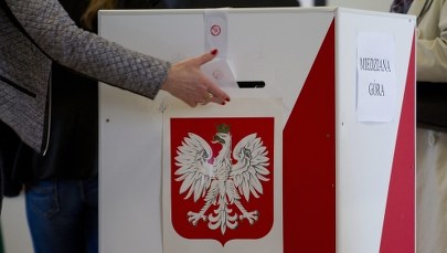 Kadencje PKW i przezroczyste urny. Uchwalili zmiany w Kodeksie wyborczym