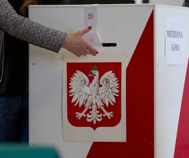 Kadencje PKW i przezroczyste urny. Uchwalili zmiany w Kodeksie wyborczym