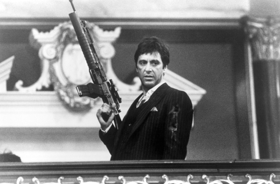 Kadr z "Człowieka z blizną" /DPA /PAP