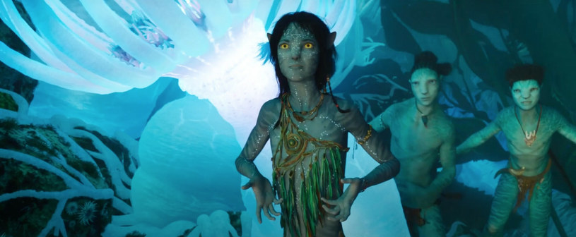 Kadr z filmu "Avatar: Istota wody" /20th Century Studios/Ferrari Press/East News /East News