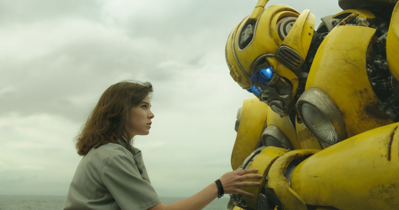 Kadr z filmu "Bumblebee" /materiały prasowe