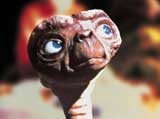 Kadr z filmu "E.T." /