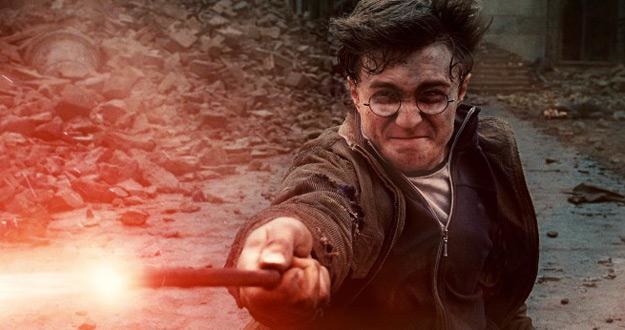 Kadr z filmu "Harry Potter i Insygnia Śmierci: część II" /materiały prasowe