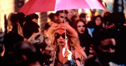 Kadr z filmu "Hedwig and the Angry Inch" /