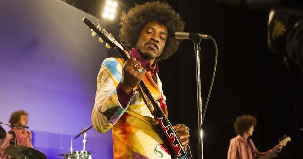 Kadr z filmu "Jimi: All Is By My Side" /materiały prasowe