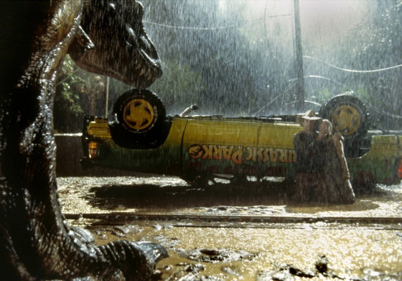 Kadr z filmu "Jurassic Park" /East News