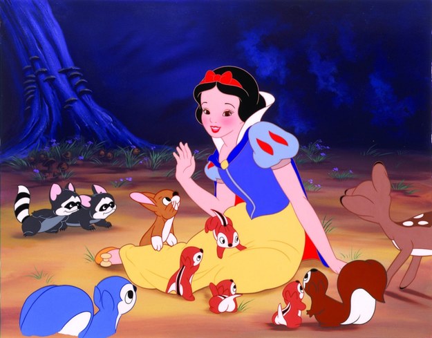 Kadr z filmu "Królewna Śnieżka" Walta Disneya /PAP/Photoshot