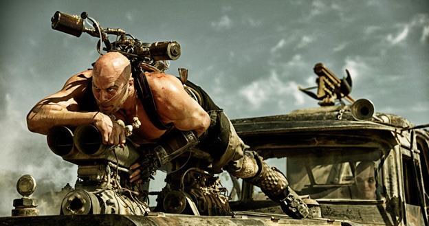 Kadr z filmu "Mad Max: Na drodze gniewu" /materiały prasowe