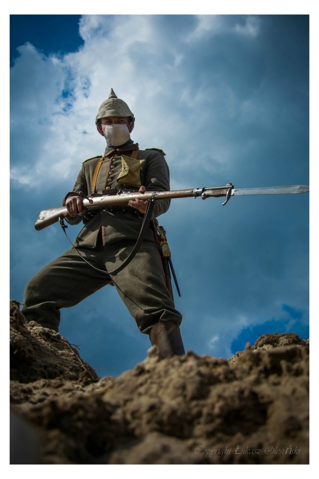 Kadr z filmu "Obłoki śmierci. Bolimów 1915" /materiały prasowe /