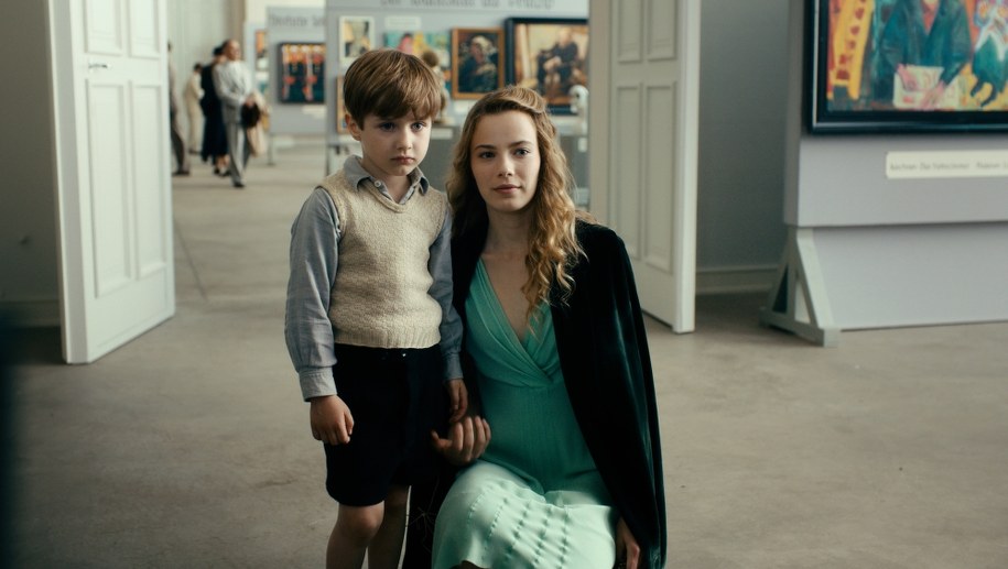 Kadr z filmu "Obrazy bez autora" /Aurora Films /Materiały prasowe