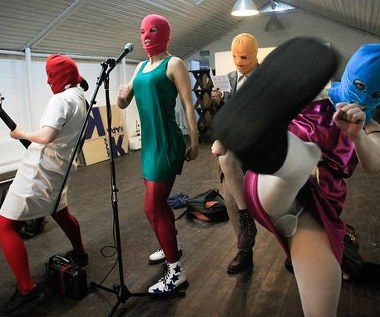 Kadr z filmu "Pussy Riot. Modlitwa punka".