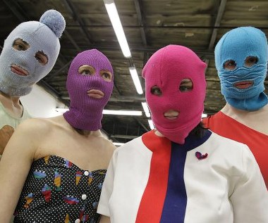 Kadr z filmu "Pussy Riot. Modlitwa punka".