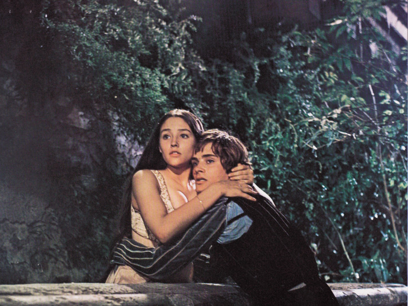 Kadr z filmu "Romeo i Julia" /PARAMOUNT PICTURES / Album /East News