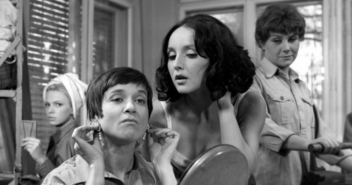 Kadr z filmu "Rzeczpospolita babska" /Film Polski /materiały prasowe