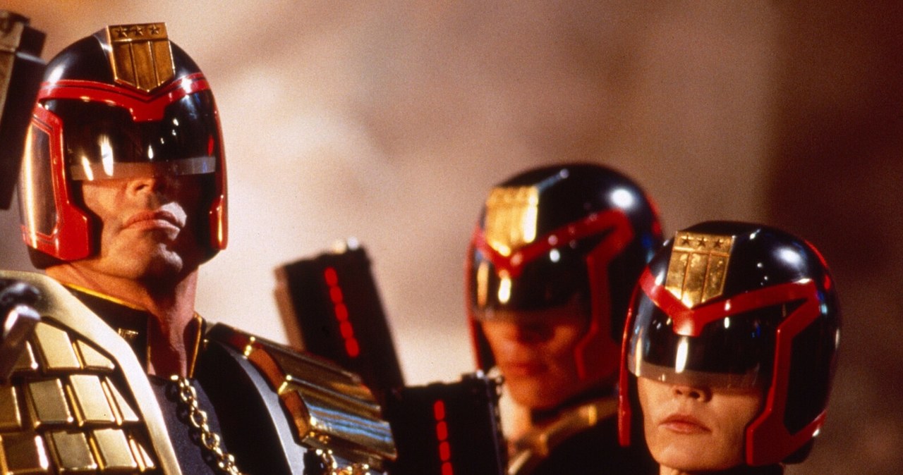 Kadr z filmu "Sędzia Dredd" /Buena Vista Pictures/Courtesy Everett Collection/Everett Collect /East News