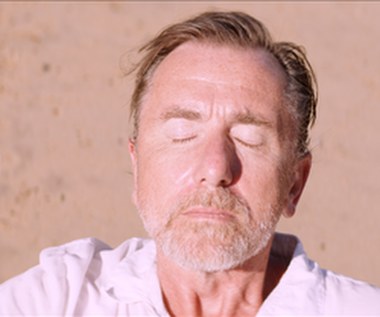 Kadr z filmu "Sundown"