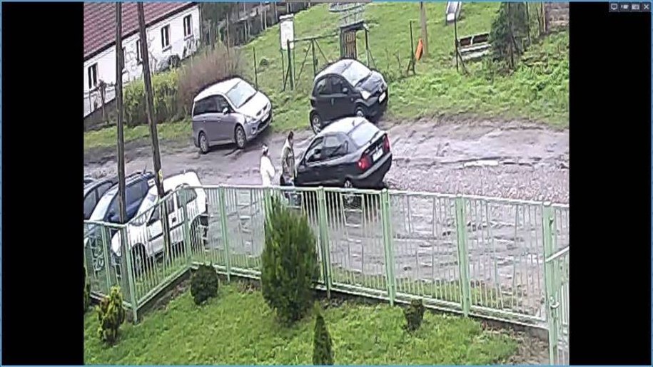 Kadr z monitoringu /policja/chojna24.pl /
