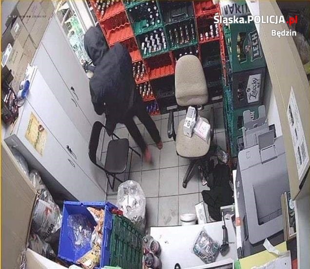 Kadr z monitoringu /Policja