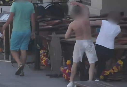 Kadr z nagrania ataku /Policja