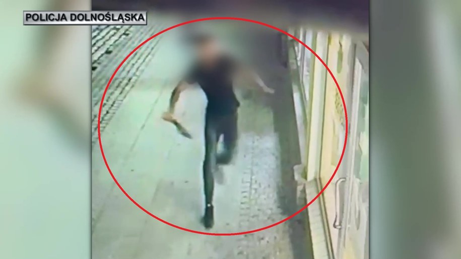 Kadr z nagrania z monitoringu /Policja