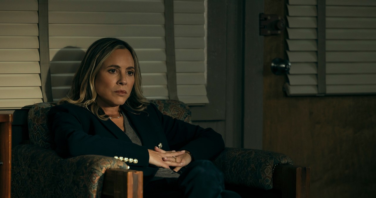 Kadr z serialu "Nabrzeże" /DANA HAWLEY /Netflix