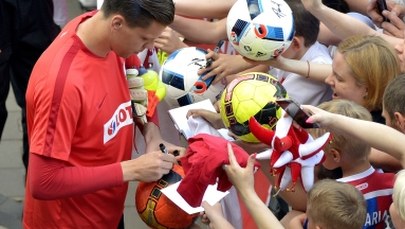 Kadra na zgrupowaniu: Lewandowski i Szczęsny na kręglach, Krychowiak na rowerze