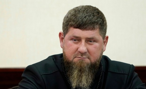 Kadyrow kolejną ofiarą po Prigożynie? "Wykonam każdy rozkaz Putina"