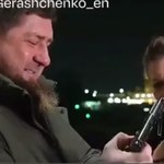 Kadyrow na antenie wymachiwał bronią. Chciał pożyczyć ją Zełenskiemu