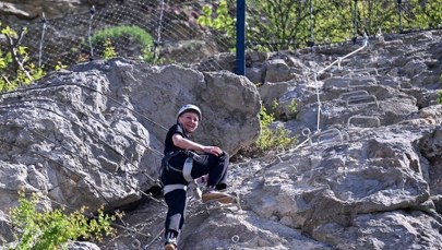 Kadzielnia kusi adrenaliną. Via ferrata otwarta dla śmiałków
