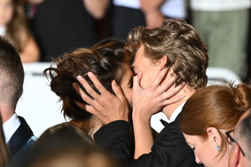 Kaia Gerber i Austin Butler i ich słynny pocałunek na festiwalu w Cannes 2022 /Stephane Cardinale - Corbis/Corbis /Getty Images