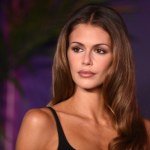Cindy Crawford Kaia Gerber zachwyciła na premierze. W czarnym komplecie Gucci wyglądała zjawiskowo