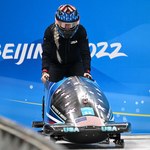 Kaillie Humphries prowadzi po dwóch ślizgach kobiecych monobobów