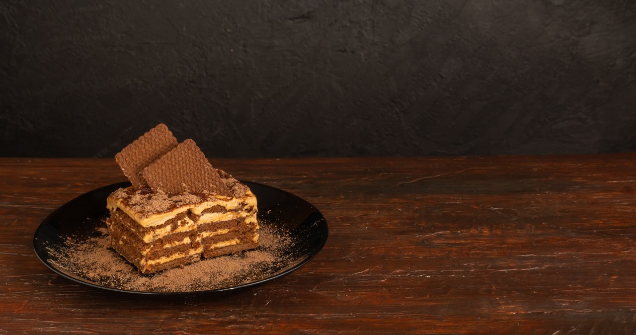 Kajmakowe ciasto bez pieczenia robi się w 15 minut. /123RF/Picsel, 123RF/Picsel /Pixel