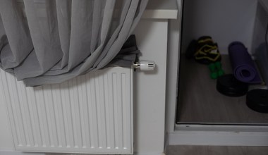 ​Kaloryfery grzeją, a w domu dalej zimno? Być może zapomniałeś o tym