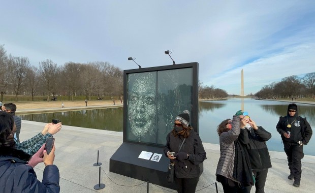 Kamala Harris bohaterką wyjątkowej instalacji w Waszyngtonie