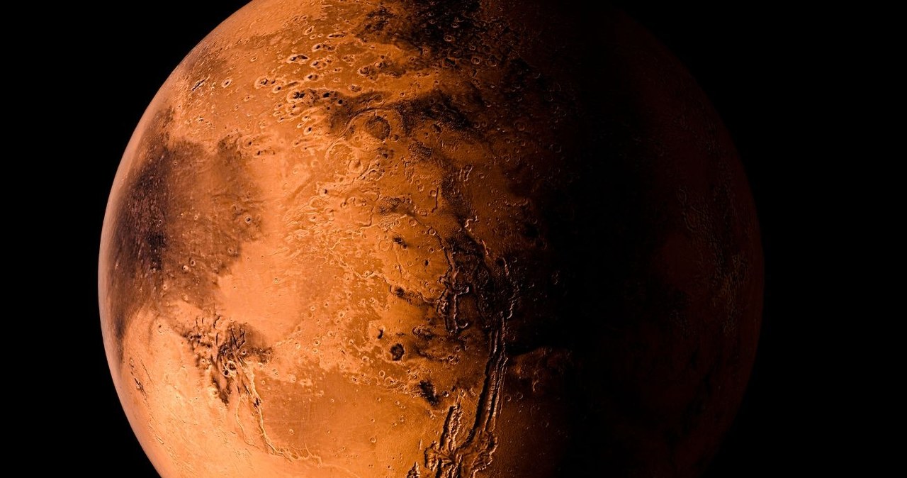 Kamera Mars Orbiter NASA zarejestrowała tajemniczy obiekt przypominający kwadrat na powierzchni Marsa. /123RF/PICSEL