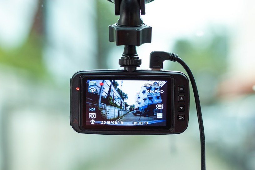 Kamery zamontowane w samochodach służbowych ułatwiają generowanie raportów /Adobe Stock