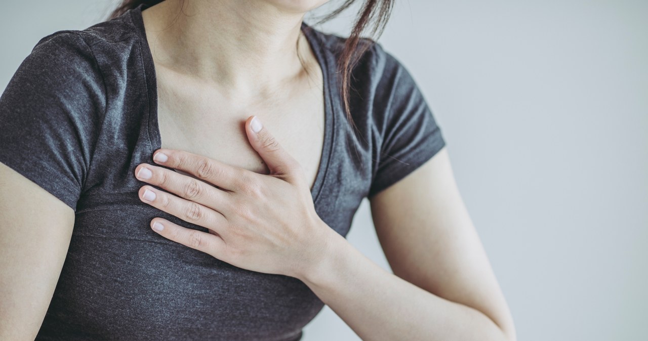 Kamica nerkowa może dawać nietypowe objawy. Ból może pojawiać się w klatce piersiowej, kamienie mogą też powodować gorączkę /123RF/PICSEL