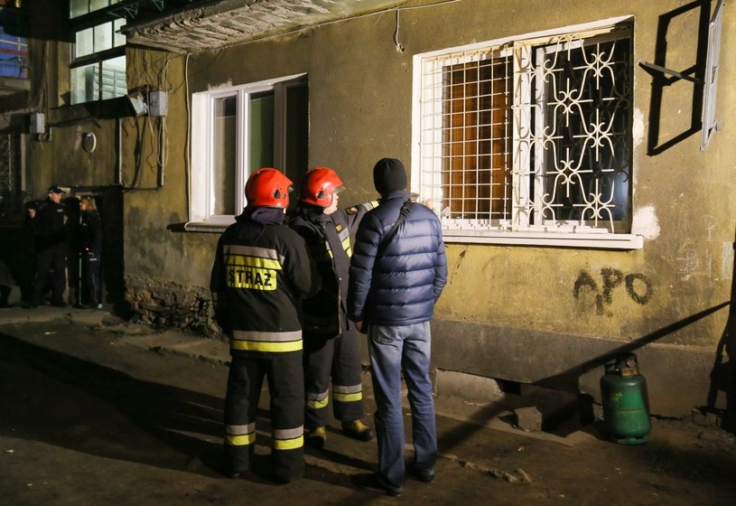 Kamienica na warszawskiej Pradze gdzie odnaleziono ciała /Paweł Supernak /PAP