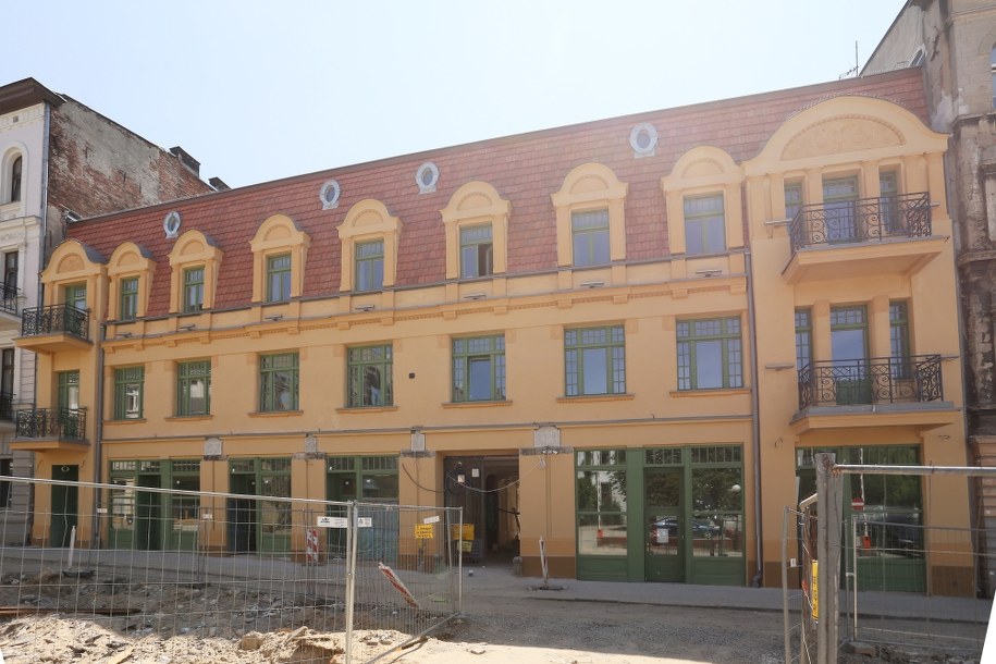 Kamienica przy ul. Legionów w Łodzi odzyskuje dawny blask /lodz.pl /Materiały prasowe