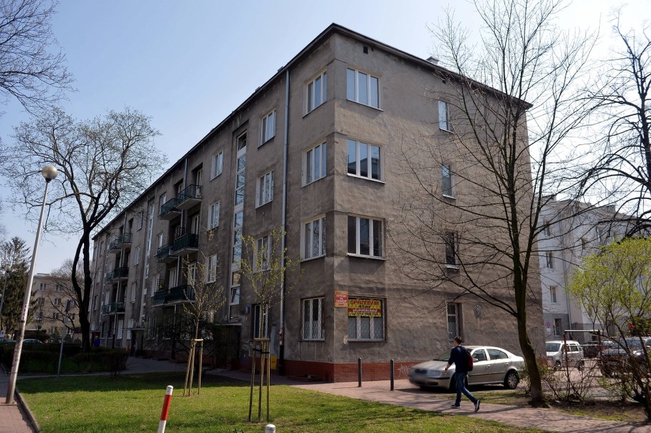 Kamienica przy ul. Nieborowskiej 15 w Warszawie / 	Marcin Obara  /PAP