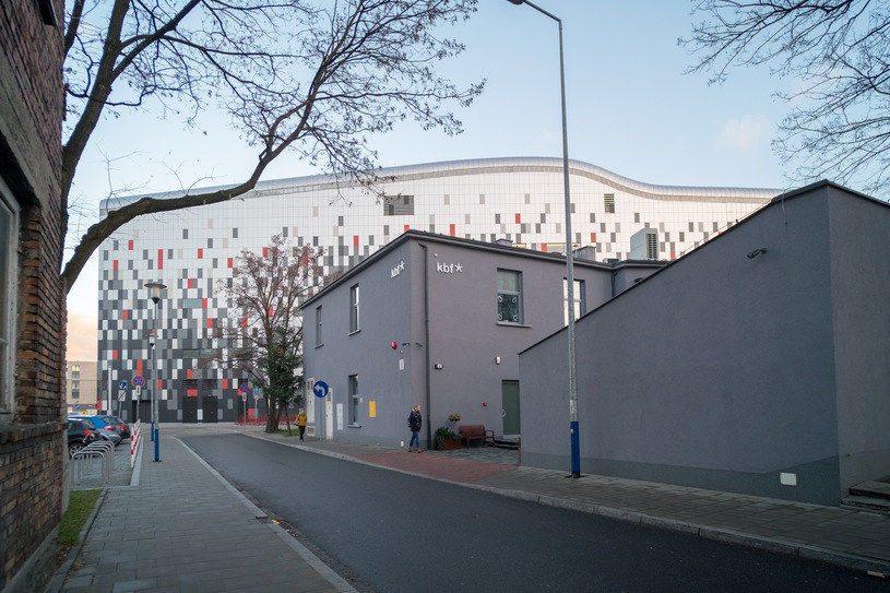 Kamienica przy ul. Wygranej 2 obok Centrum Kongresowego /Paweł Krawczyk /INTERIA.PL